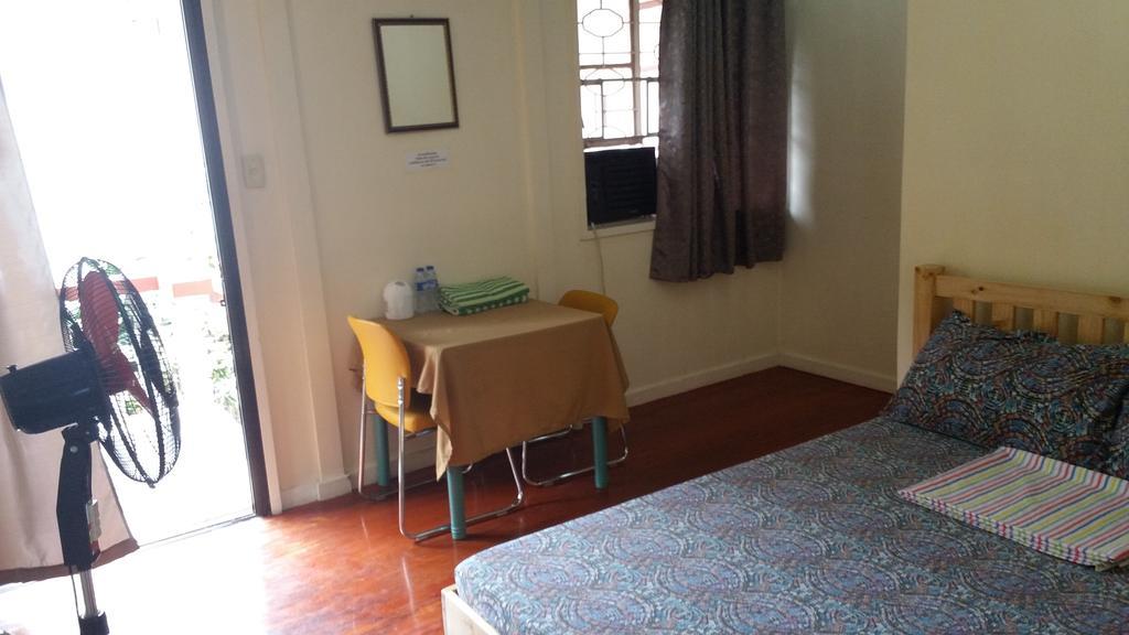 Christopher B&B And Apartments (Adults Only) Paranaque City Екстериор снимка
